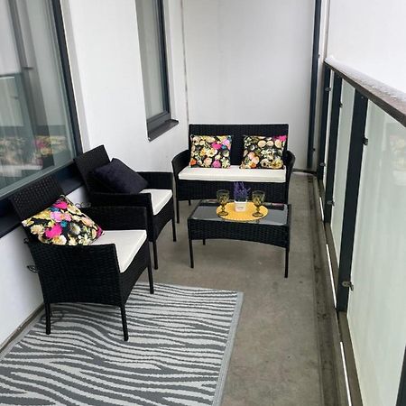 City Center Tartu Mnt - Free Parking Tallinn Ngoại thất bức ảnh